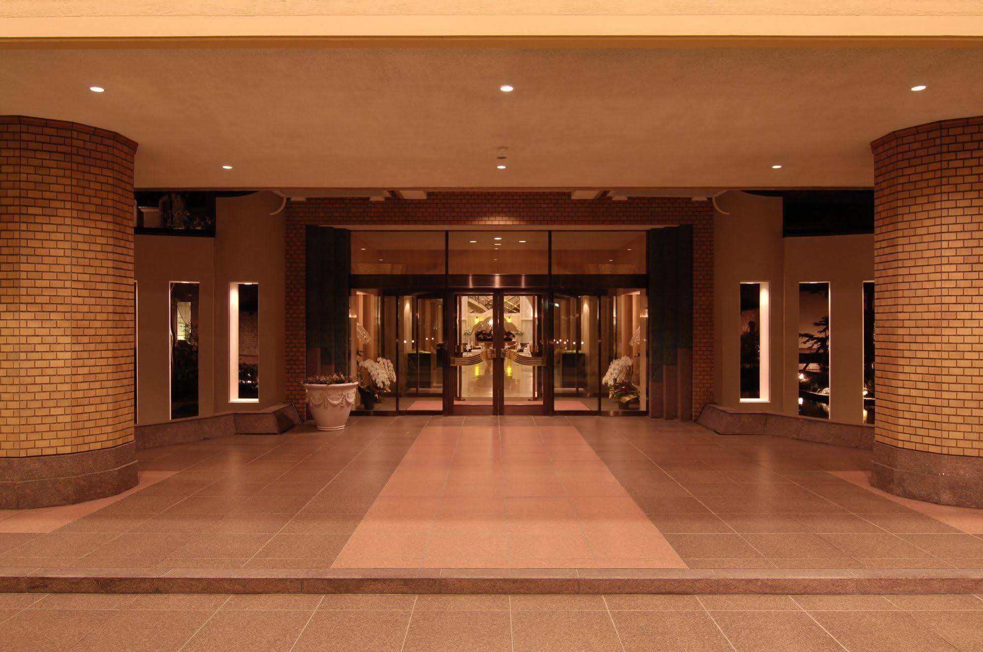 Royal Oak Hotel Spa & Gardens Otsu Esterno foto