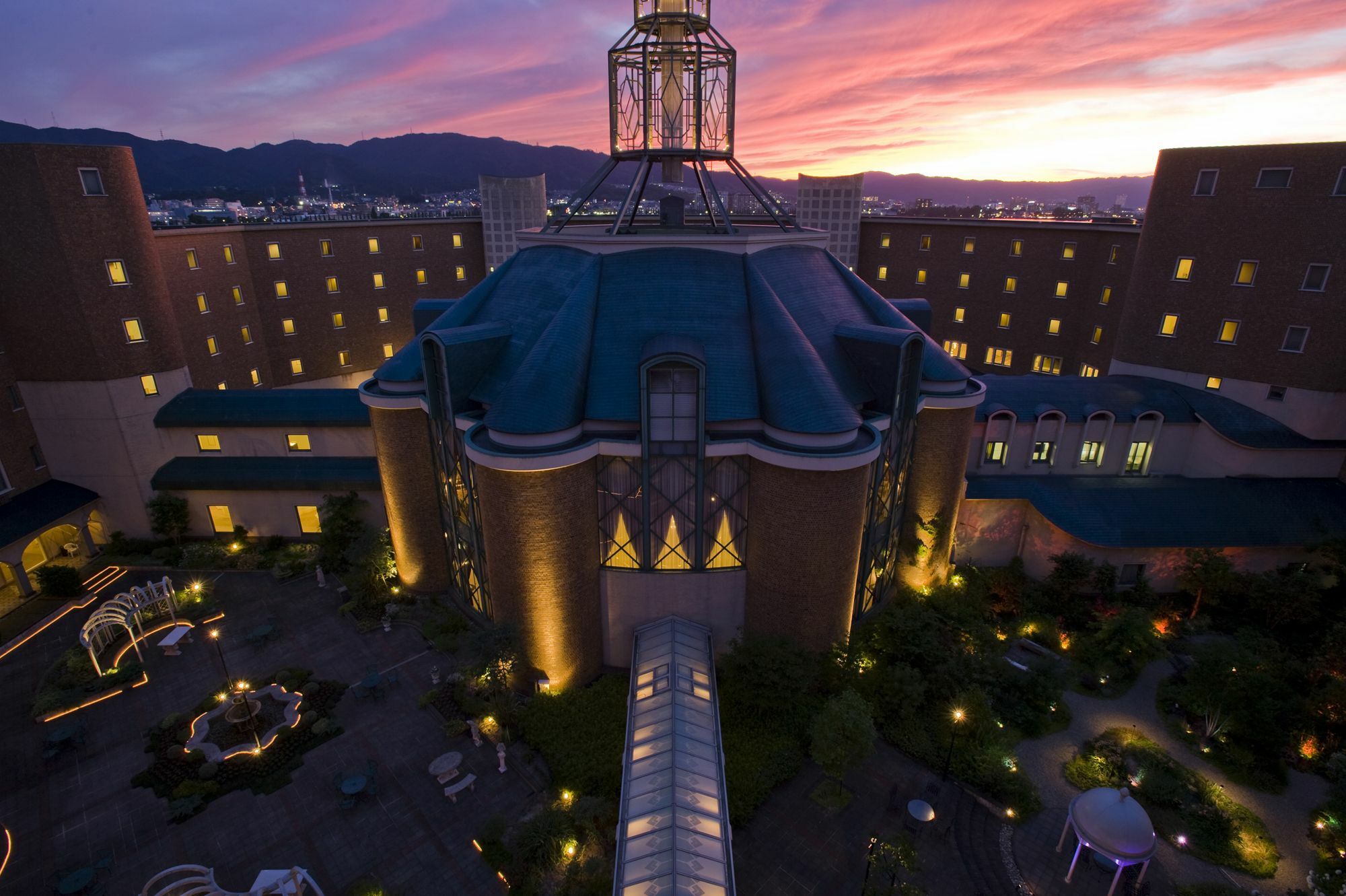 Royal Oak Hotel Spa & Gardens Otsu Esterno foto